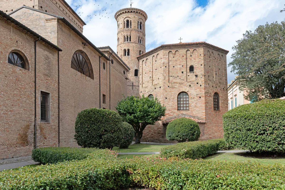 Battistero Neoniano