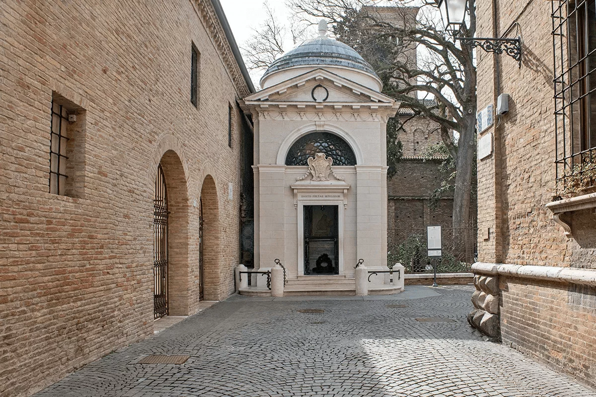 Tomba di Dante